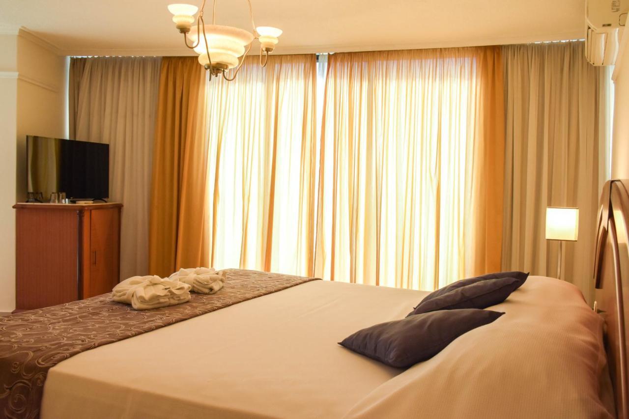 Hotel Golden Park Internacional Foz & Convencoes By Nacional Inn Foz do Iguaçu Eksteriør billede